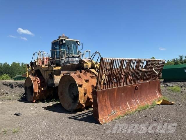 CAT 836G Pôdne kompaktory