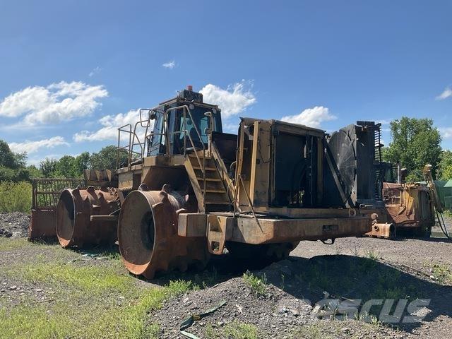CAT 836G Pôdne kompaktory
