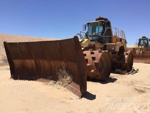 CAT 836G Pôdne kompaktory
