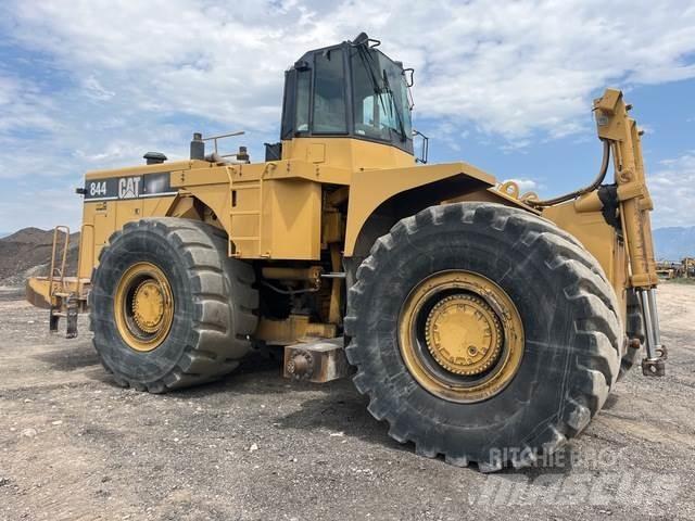 CAT 844H Kolesové dozéry