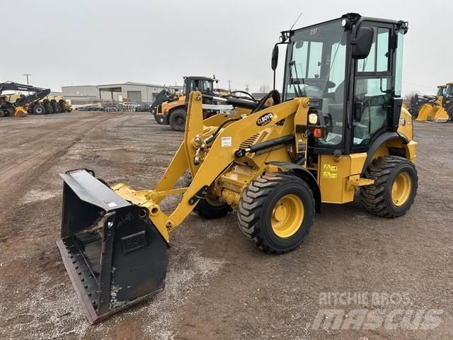 CAT 903D Kolesové nakladače
