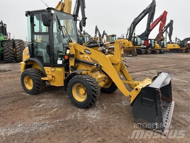 CAT 903D Kolesové nakladače