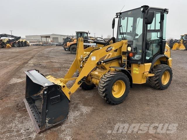 CAT 903D Kolesové nakladače
