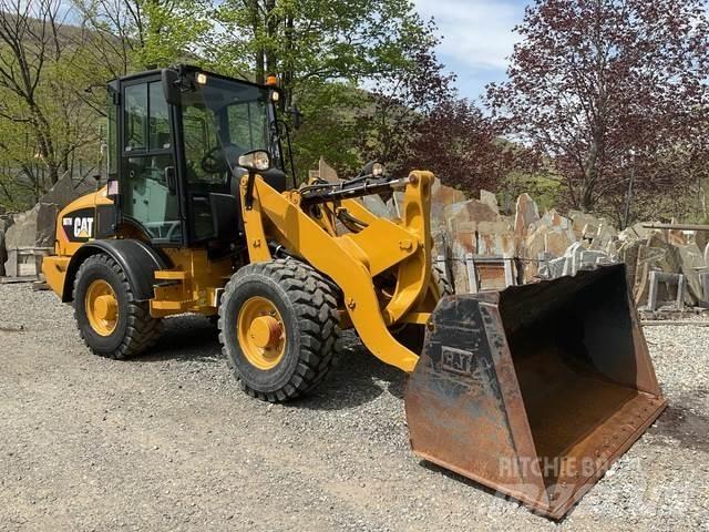 CAT 907H Kolesové nakladače