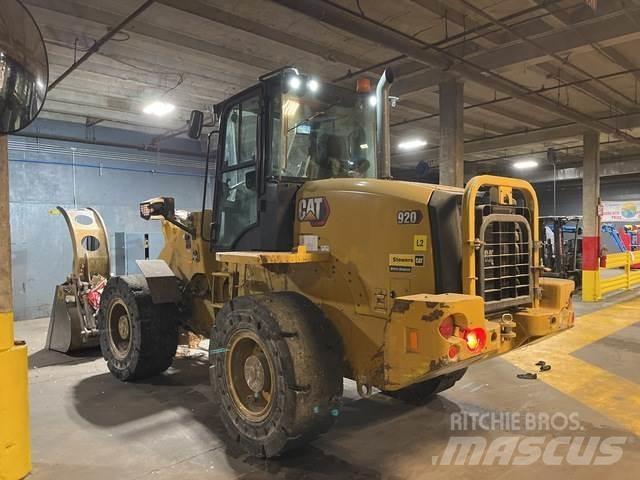 CAT 920 Kolesové nakladače