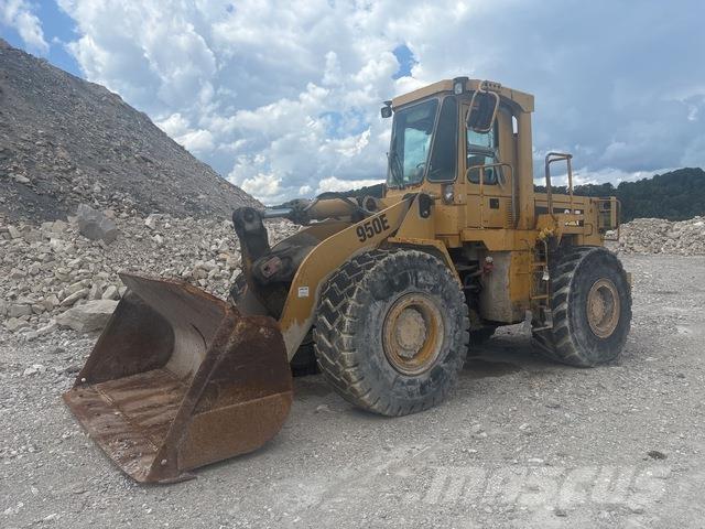 CAT 950E Kolesové nakladače