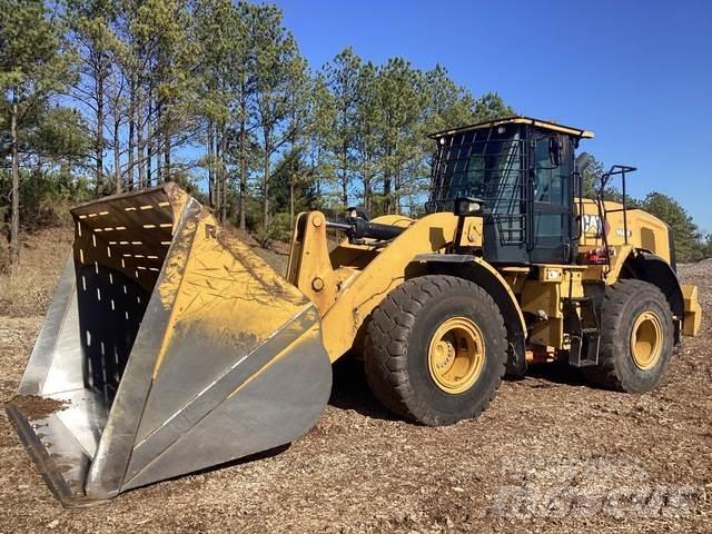 CAT 950M Kolesové nakladače
