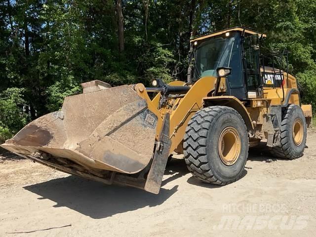 CAT 950M Kolesové nakladače