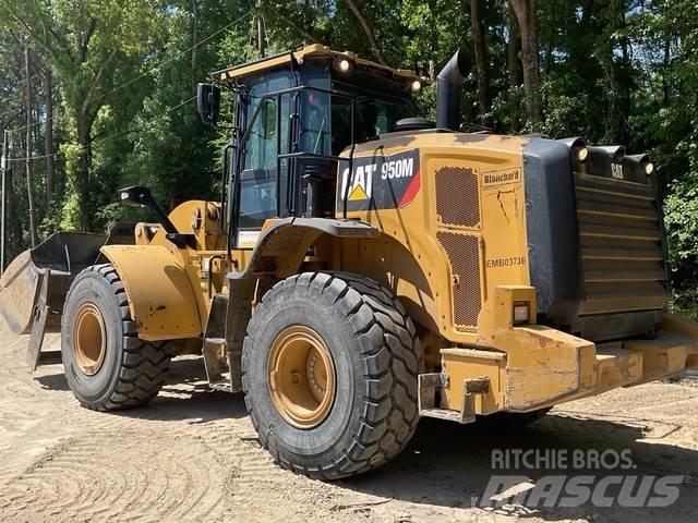 CAT 950M Kolesové nakladače