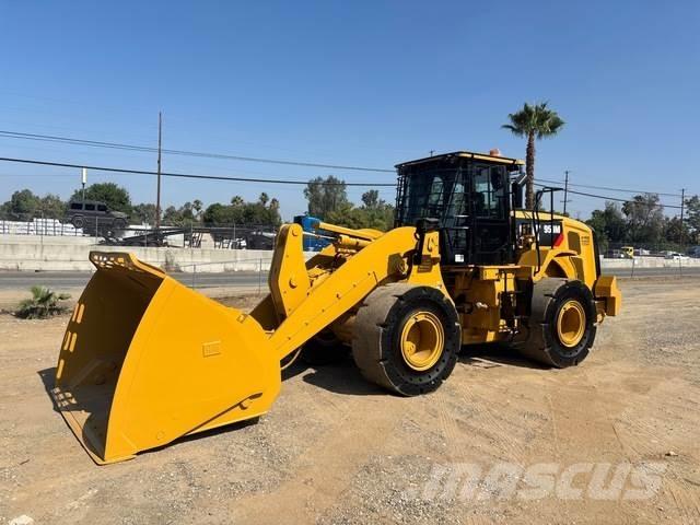 CAT 950M Kolesové nakladače