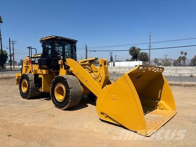 CAT 950M Kolesové nakladače