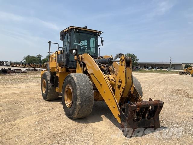 CAT 950M Kolesové nakladače