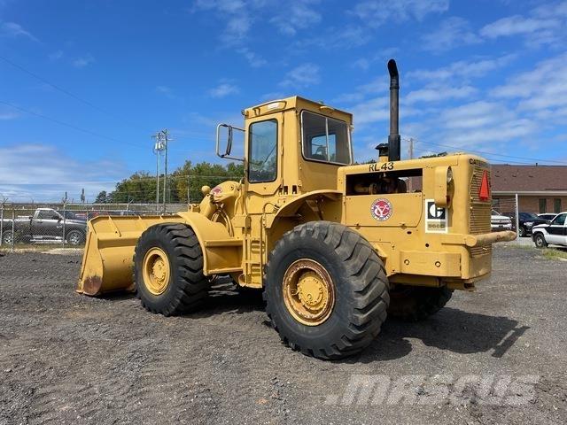 CAT 966C Kolesové nakladače