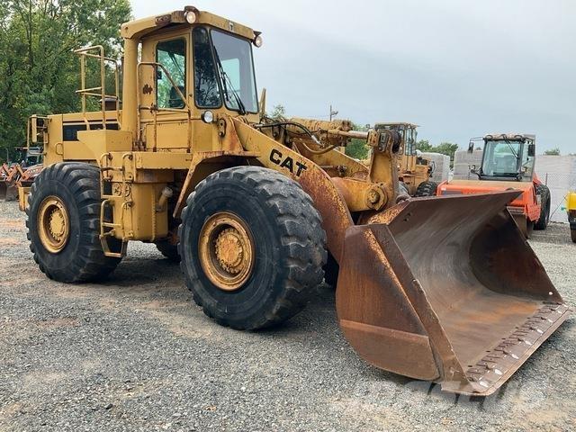 CAT 966D Kolesové nakladače