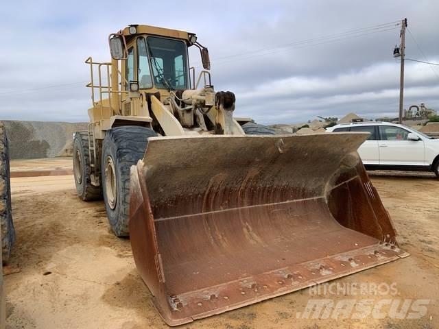 CAT 966F Kolesové nakladače