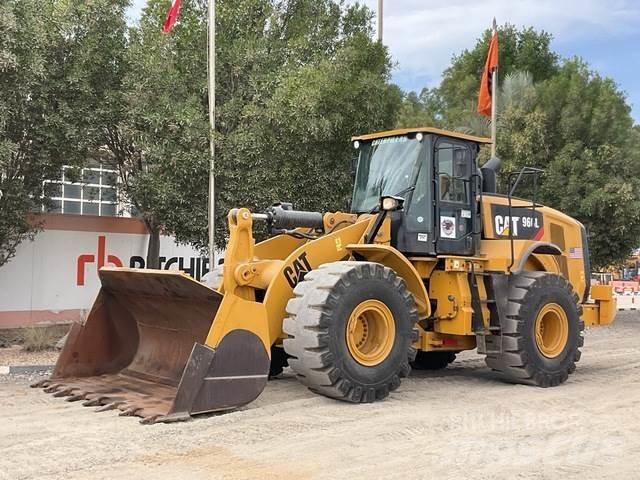 CAT 966L Kolesové nakladače