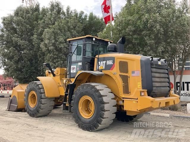 CAT 966L Kolesové nakladače
