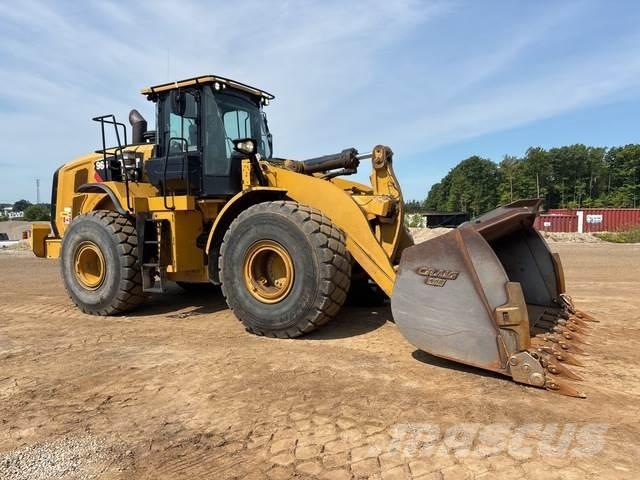 CAT 966M Kolesové nakladače