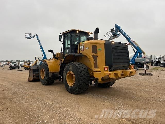 CAT 966M Kolesové nakladače