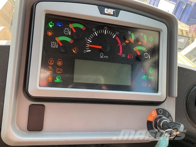 CAT 966M XE Kolesové nakladače