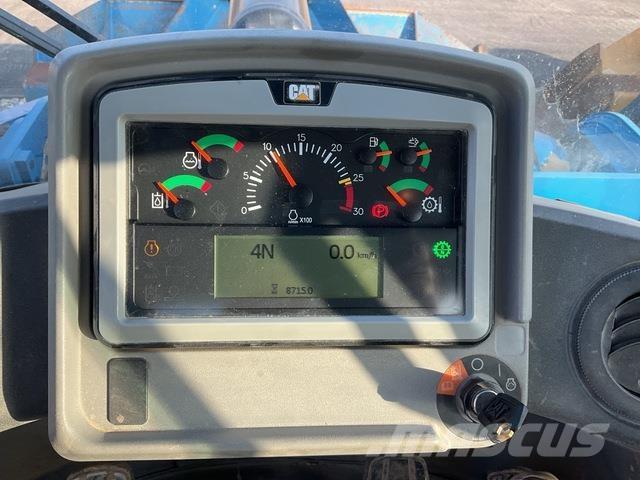CAT 972M Kolesové nakladače