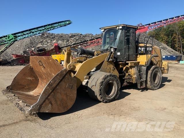 CAT 972M Kolesové nakladače