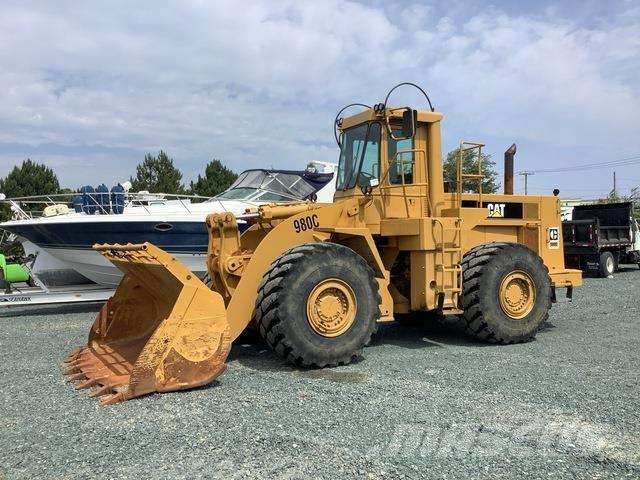CAT 980 Kolesové nakladače