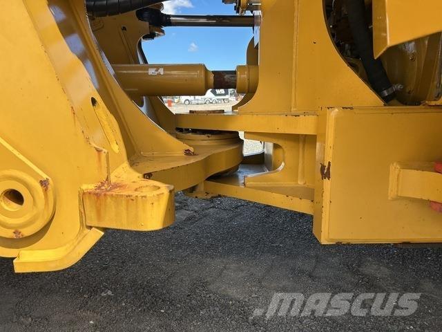 CAT 980M Kolesové nakladače