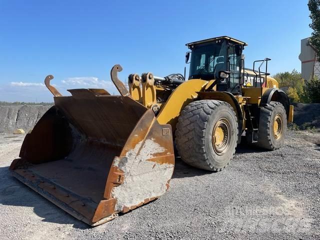 CAT 982M Kolesové nakladače