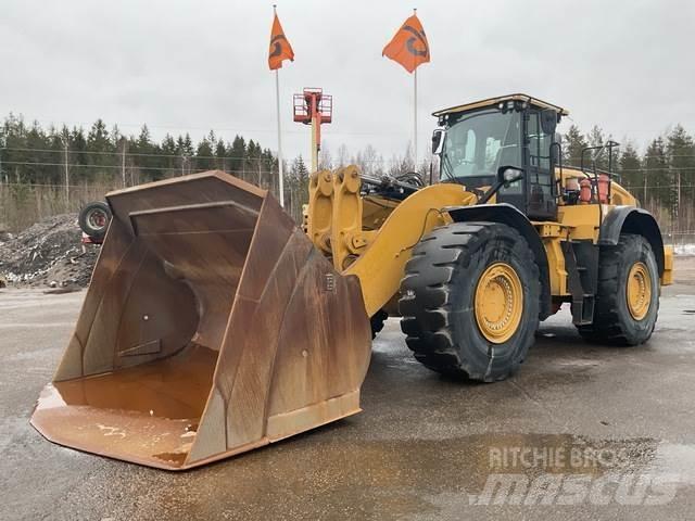 CAT 982M Kolesové nakladače