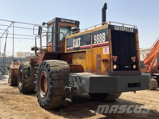 CAT 988B Kolesové nakladače