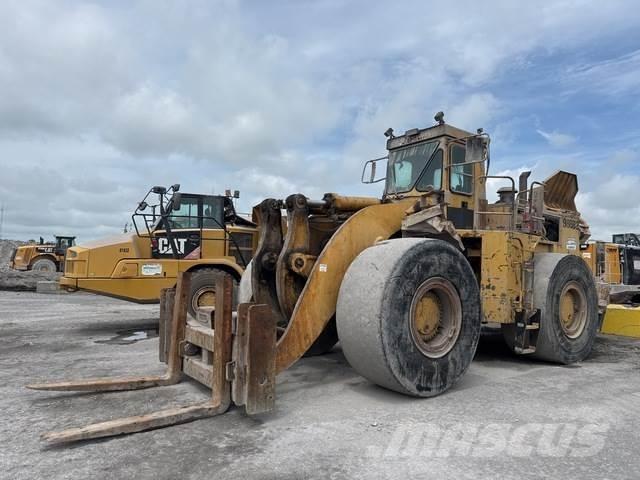 CAT 988B Kolesové nakladače