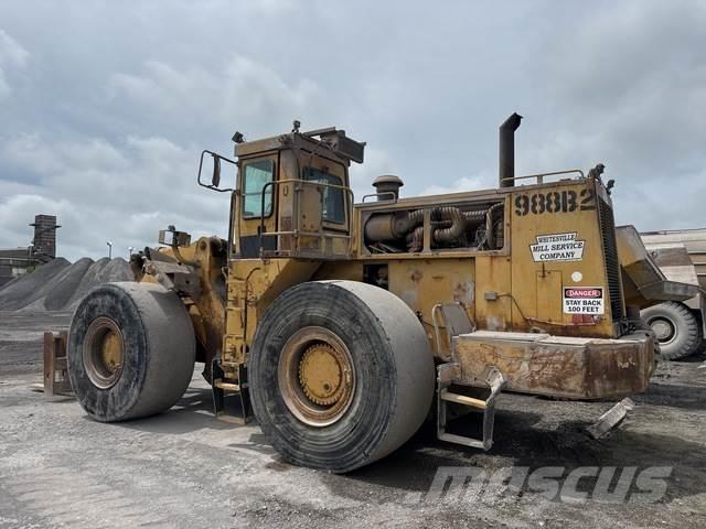 CAT 988B Kolesové nakladače