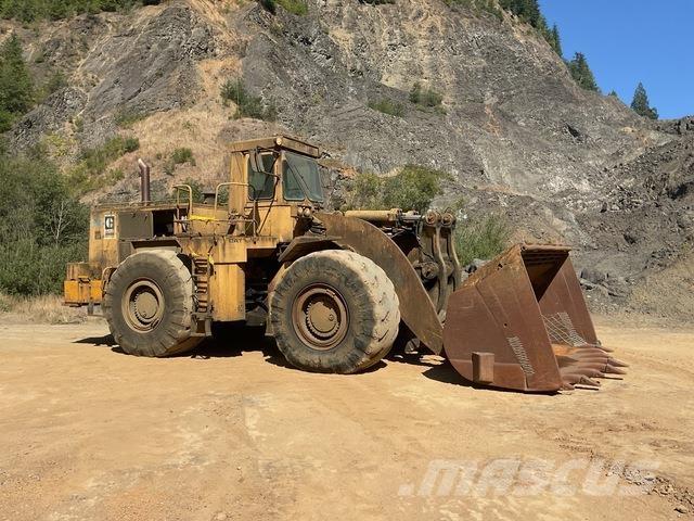 CAT 988B Kolesové nakladače