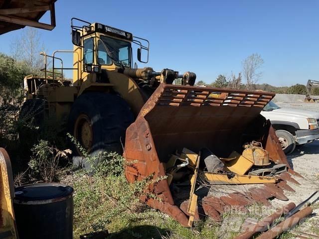 CAT 988F Kolesové nakladače