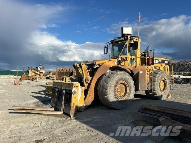 CAT 988F Kolesové nakladače