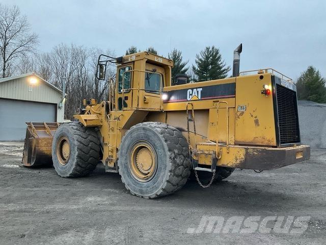 CAT 988F Kolesové nakladače