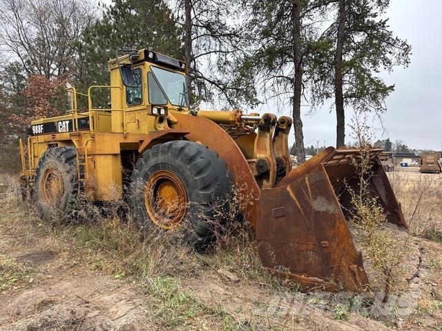 CAT 988F Kolesové nakladače