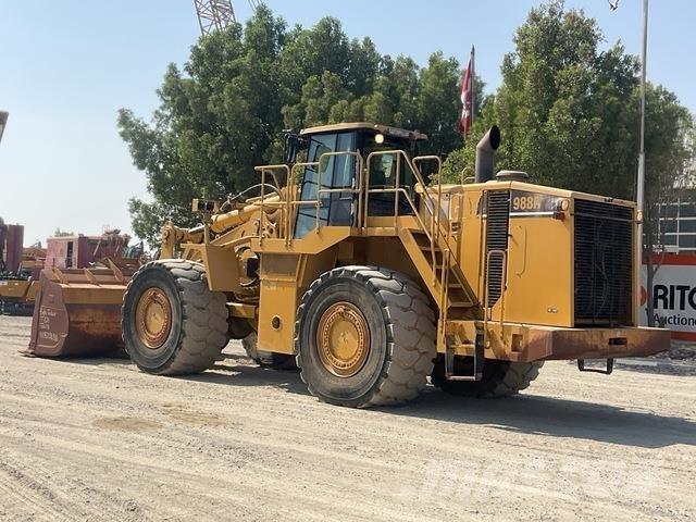 CAT 988H Kolesové nakladače