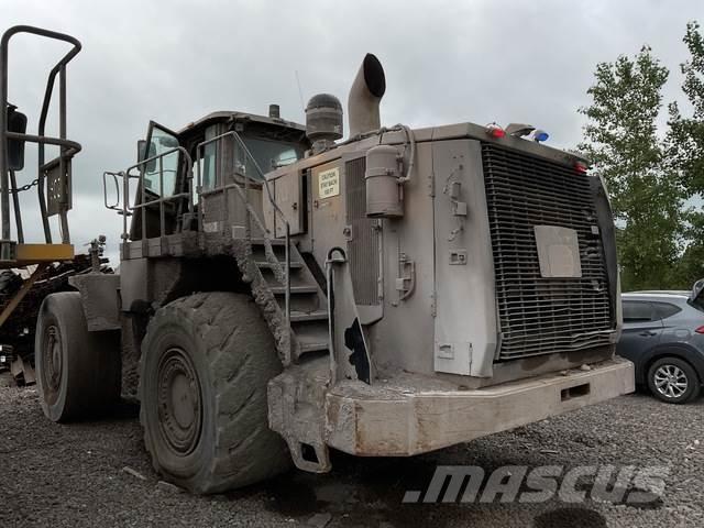 CAT 988K Kolesové nakladače