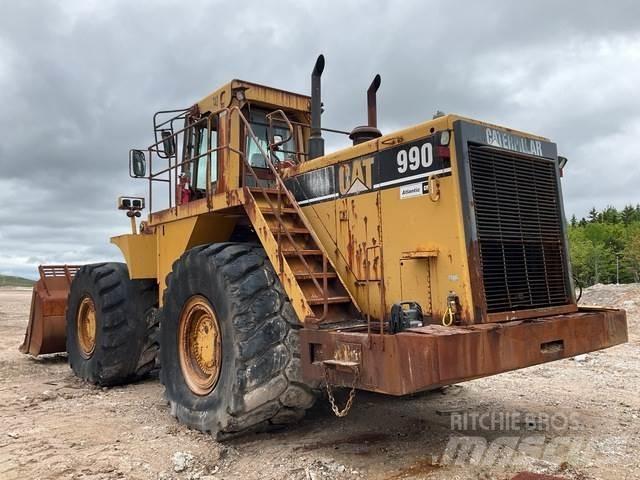 CAT 990 Kolesové nakladače