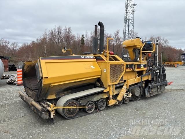 CAT AP-1055B Finišéry