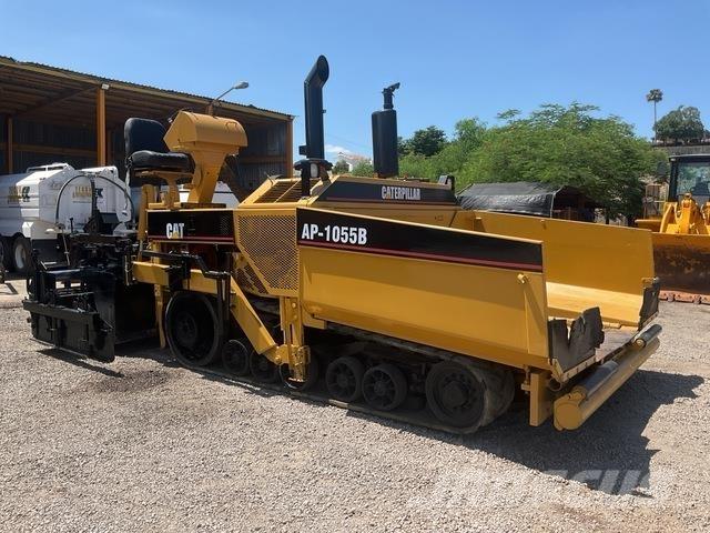 CAT AP-1055B Finišéry