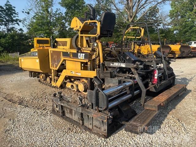 CAT AP-650B Finišéry