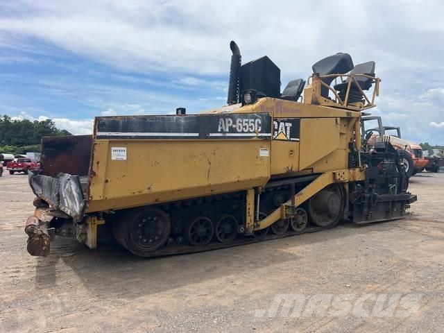CAT AP-655C Finišéry