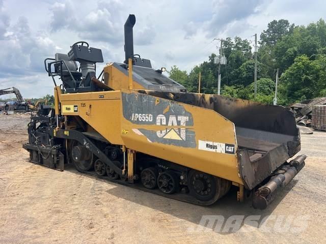CAT AP-655D Finišéry