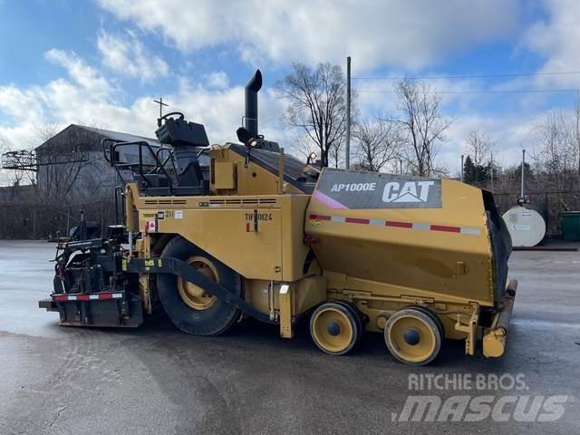 CAT AP1000E Finišéry