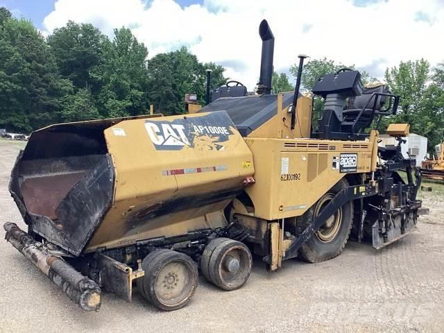 CAT AP1000E Finišéry