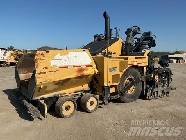 CAT AP1000F Finišéry