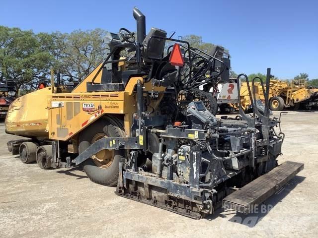 CAT AP1000F Finišéry